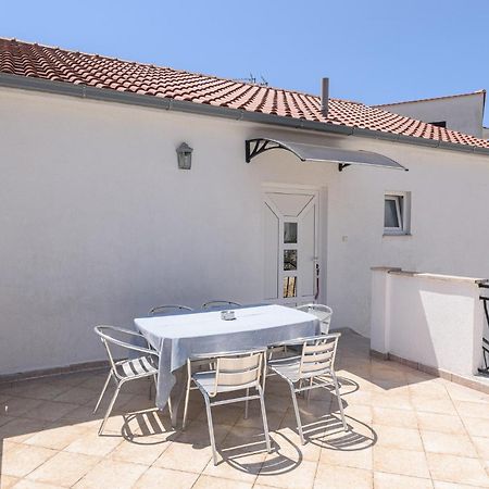 Apartmani Suki Трогир Екстериор снимка