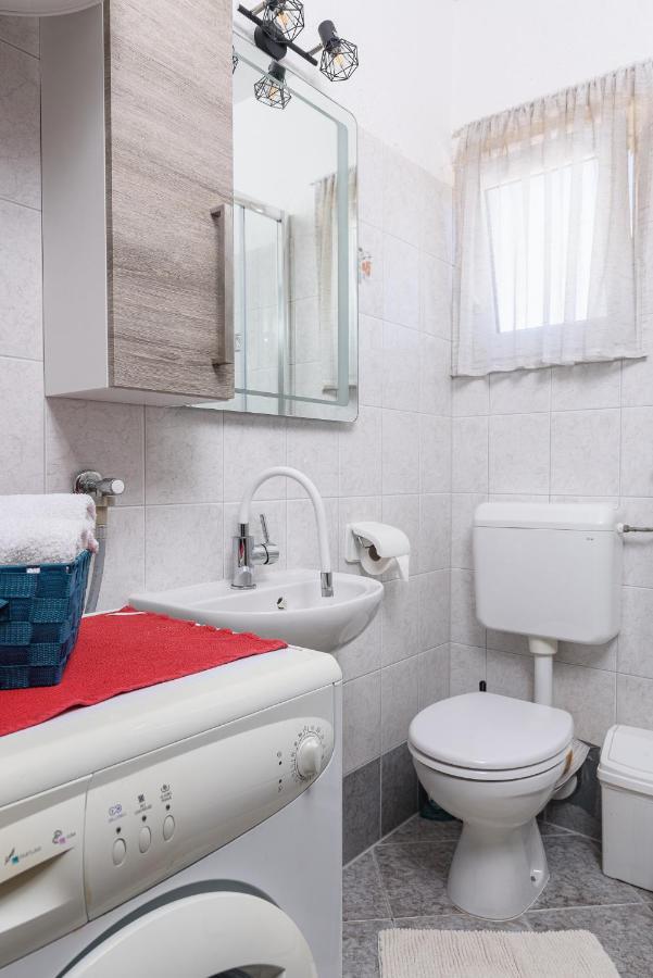 Apartmani Suki Трогир Екстериор снимка