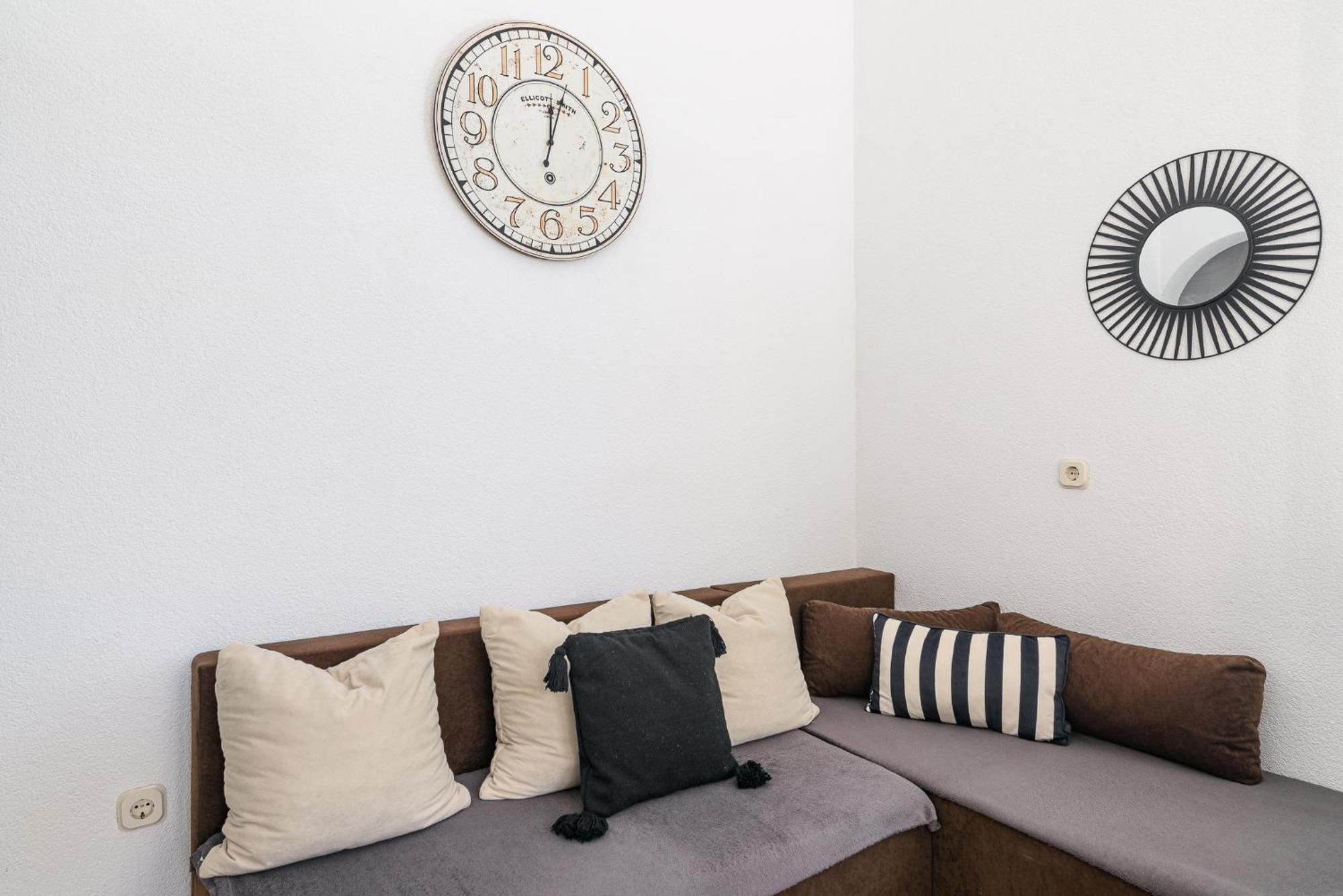 Apartmani Suki Трогир Екстериор снимка