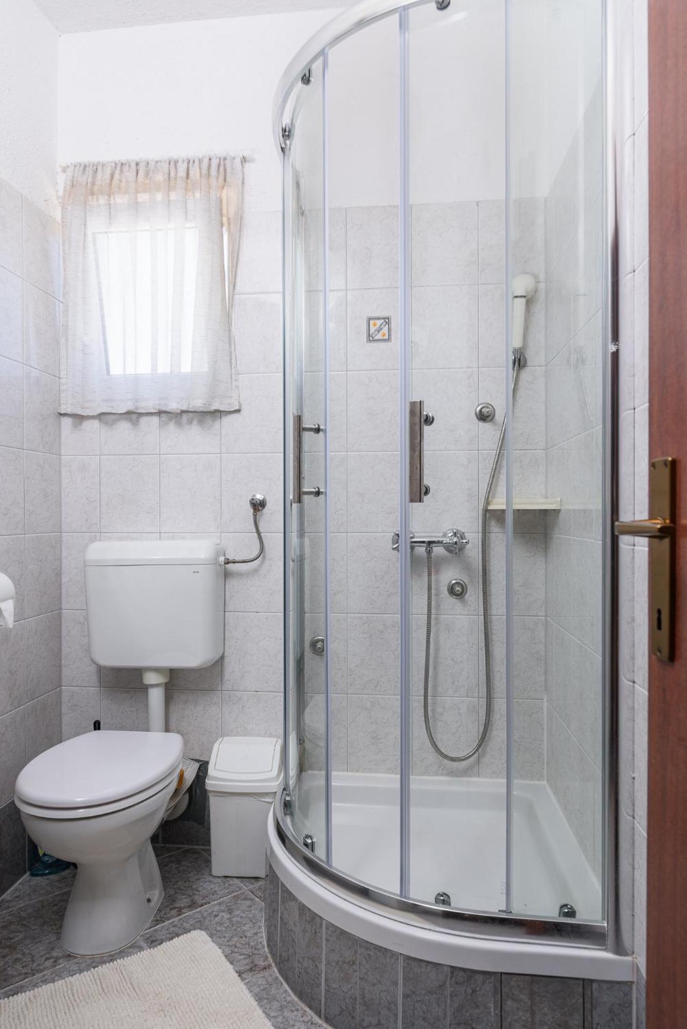 Apartmani Suki Трогир Екстериор снимка